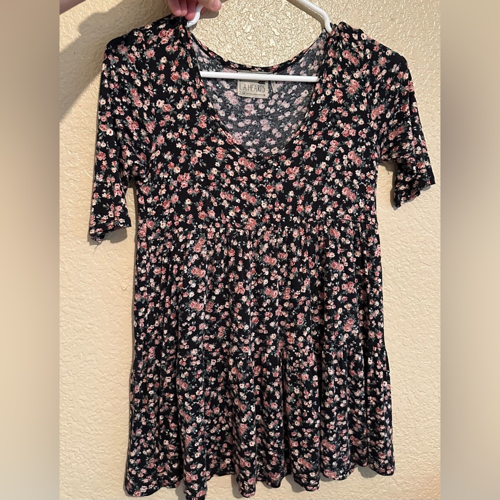LA Hearts Top